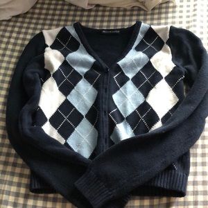 BRANDY MELVILLE SWEATER 28$